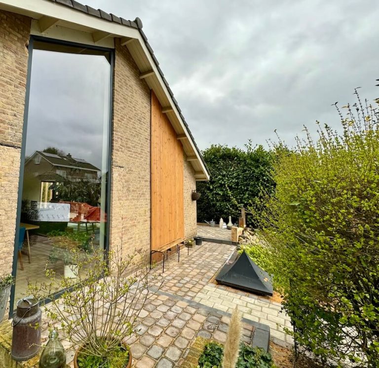 aanbouw woning gerealiseerd door aannemer in Houten